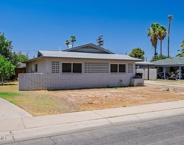 536 N Cheri Lynn Drive - Photo Thumbnail 2