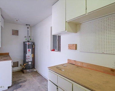 536 N Cheri Lynn Drive - Photo Thumbnail 4