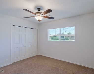 536 N Cheri Lynn Drive - Photo Thumbnail 17