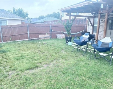 1509 Leeward Lane - Photo Thumbnail 8
