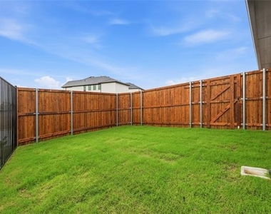 7281 Confetti Lane - Photo Thumbnail 38