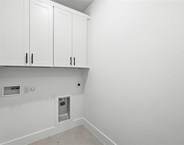 7281 Confetti Lane - Photo Thumbnail 12