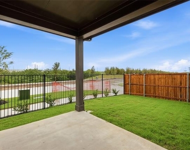 7281 Confetti Lane - Photo Thumbnail 35