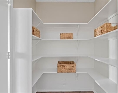 1308 Dawson Way - Photo Thumbnail 13