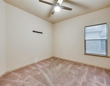 15825 Carlton Oaks Drive - Photo Thumbnail 14