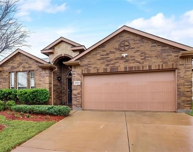 15825 Carlton Oaks Drive - Photo Thumbnail 1