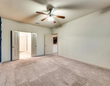 15825 Carlton Oaks Drive - Photo Thumbnail 11