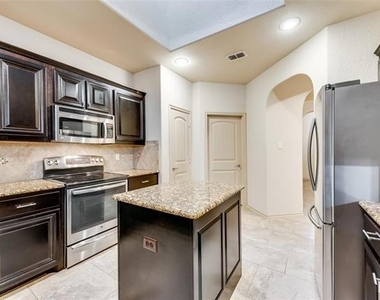 15825 Carlton Oaks Drive - Photo Thumbnail 9