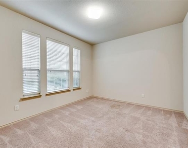 15825 Carlton Oaks Drive - Photo Thumbnail 3