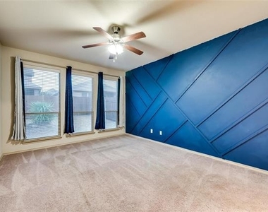 15825 Carlton Oaks Drive - Photo Thumbnail 10