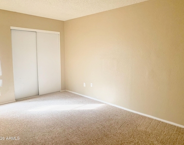 2804 N 43rd Avenue - Photo Thumbnail 7