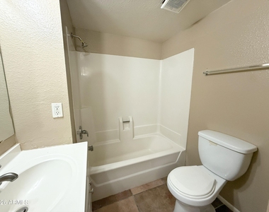 2804 N 43rd Avenue - Photo Thumbnail 14