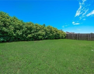 1210 Augustin Drive - Photo Thumbnail 23