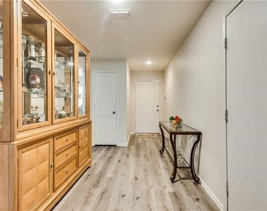 1210 Augustin Drive - Photo Thumbnail 3