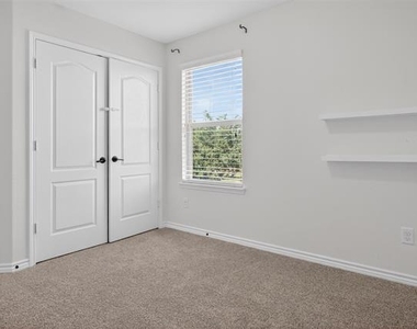 8728 Maple Ridge Trail - Photo Thumbnail 29