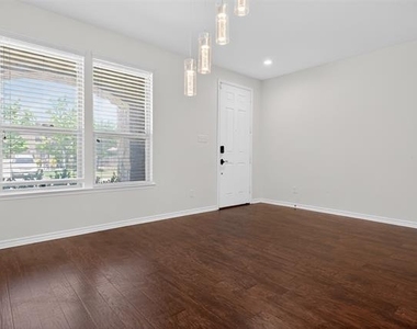 8728 Maple Ridge Trail - Photo Thumbnail 10