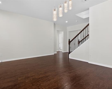 8728 Maple Ridge Trail - Photo Thumbnail 9