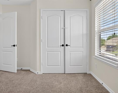 8728 Maple Ridge Trail - Photo Thumbnail 30