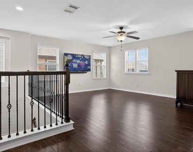 8728 Maple Ridge Trail - Photo Thumbnail 6