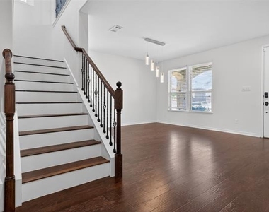 8728 Maple Ridge Trail - Photo Thumbnail 11