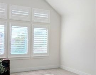 8933 Frostweed Road - Photo Thumbnail 20