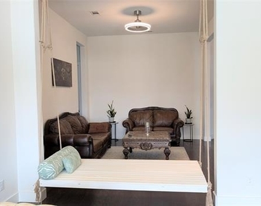 8933 Frostweed Road - Photo Thumbnail 13