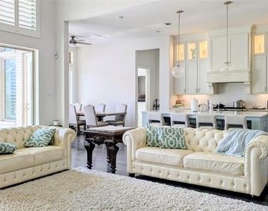 8933 Frostweed Road - Photo Thumbnail 8