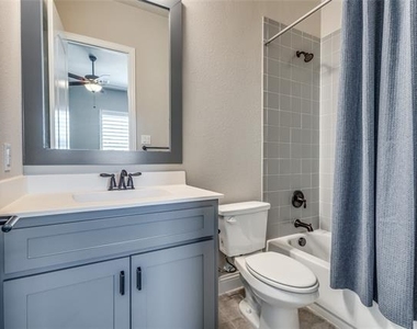 11112 Lacey Oak Ridge - Photo Thumbnail 27