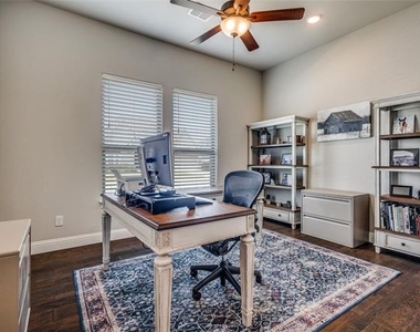 11112 Lacey Oak Ridge - Photo Thumbnail 7