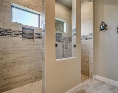 11112 Lacey Oak Ridge - Photo Thumbnail 21