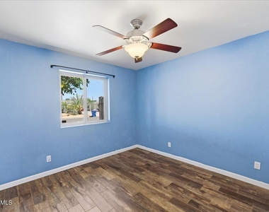 1433 E Windsor Avenue - Photo Thumbnail 11