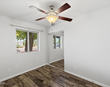 1433 E Windsor Avenue - Photo Thumbnail 14