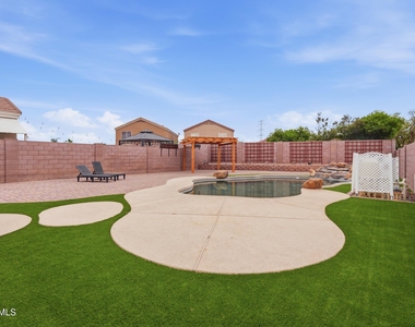 11319 W Madisen Ellise Drive - Photo Thumbnail 35