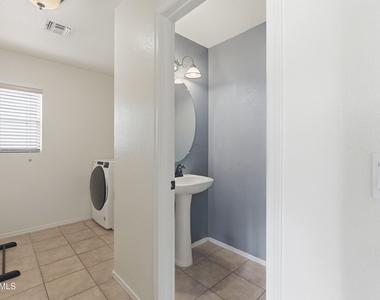 11319 W Madisen Ellise Drive - Photo Thumbnail 27