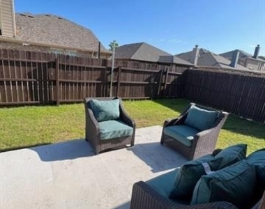 12617 Seagull Way - Photo Thumbnail 24