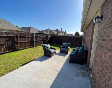 12617 Seagull Way - Photo Thumbnail 25