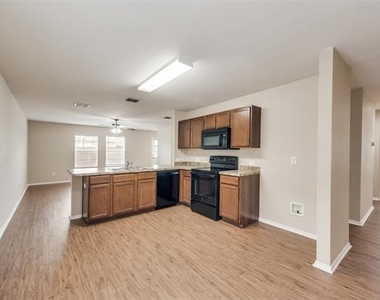 12617 Seagull Way - Photo Thumbnail 7
