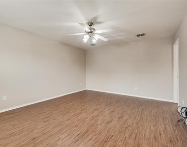 12617 Seagull Way - Photo Thumbnail 18