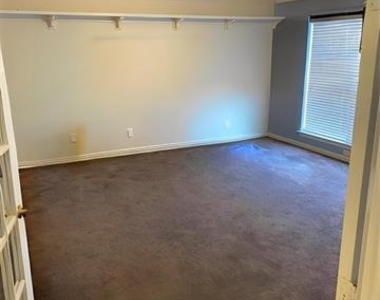 7521 England Drive - Photo Thumbnail 14