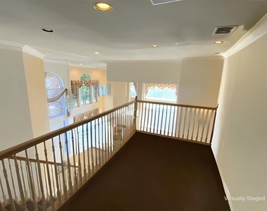 7521 England Drive - Photo Thumbnail 9