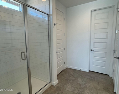 4622 N 192nd Lane - Photo Thumbnail 7