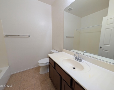15240 N 142nd Avenue - Photo Thumbnail 23