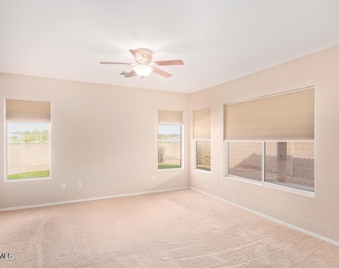 3570 S Moccasin Trail - Photo Thumbnail 11