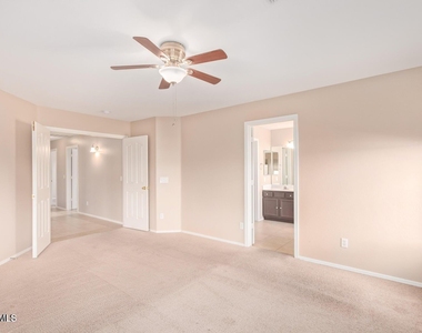 3570 S Moccasin Trail - Photo Thumbnail 13