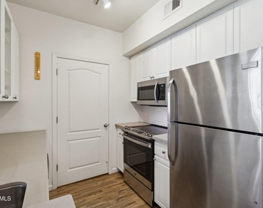 1701 E Colter Street - Photo Thumbnail 9