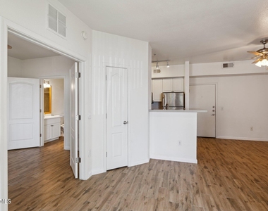 1701 E Colter Street - Photo Thumbnail 12