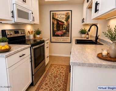 286 W Palomino Drive - Photo Thumbnail 1