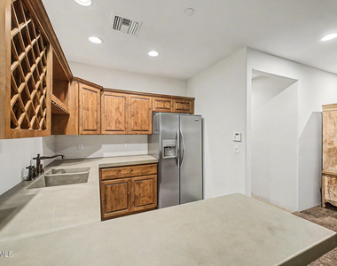 304 S Wilson Street - Photo Thumbnail 36