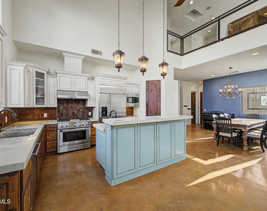 304 S Wilson Street - Photo Thumbnail 15
