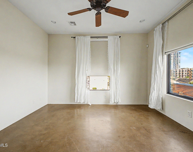 304 S Wilson Street - Photo Thumbnail 43
